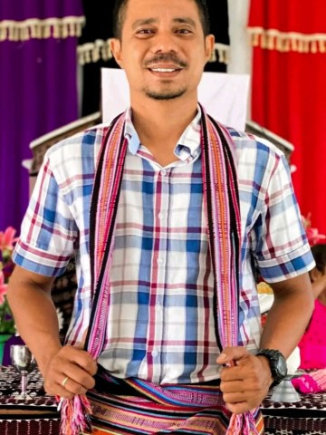 Yonathan Wellmau, S.Pd.,Gr