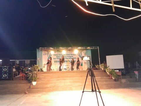 Pentas Bakat dan Minat Perdana SMAN 1 Sabu Tengah Meriahkan